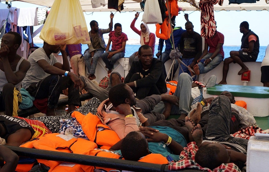 Los 27 menores del Open Arms desembarcan pese a la intransigencia de Salvini Los 27 menores del Open Arms desembarcan pese a la intransigencia de Salvini