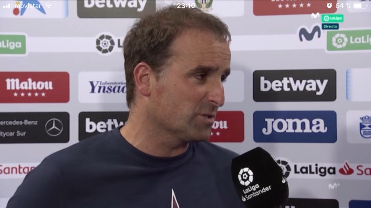 Arrasate: "No se le puede medir más al estreno, empezar con 3 puntos supone muchísimo" Arrasate: "No se le puede medir más al estreno, empezar con 3 puntos supone muchísimo"