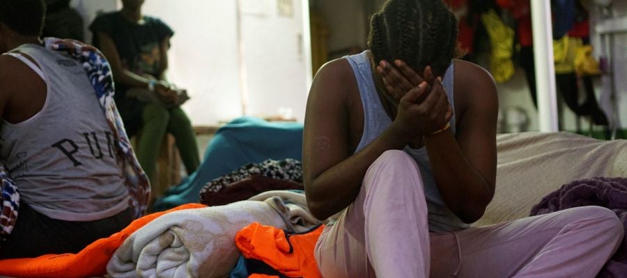 Una de las migrantes a bordo del Open Arms Una de las migrantes a bordo del Open Arms