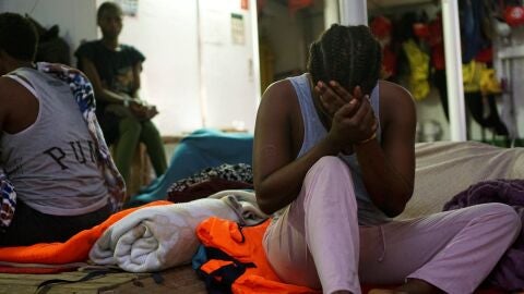 Una de las migrantes a bordo del Open Arms