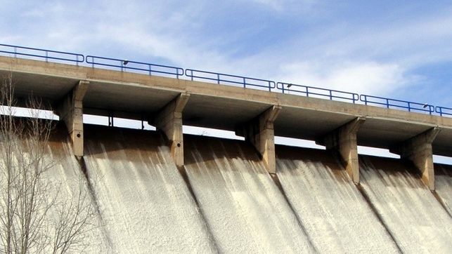 Asaja lamenta que la inversión del trasvase a la Llanura Manchega "esté muerta de risa" Asaja lamenta que la inversión del trasvase a la Llanura Manchega "esté muerta de risa"