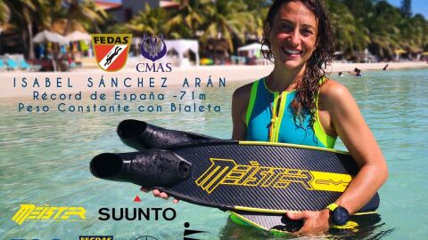 Isabel S&aacute;nchez Ar&aacute;n, r&eacute;cord de Espa&ntilde;a en el Mundial de apnea en la modalidad de Peso Constante con bialeta.