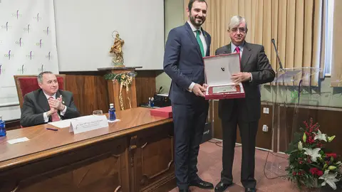 Julián Creis fue nombrado Colegiado Distinguido 2.015 Julián Creis fue nombrado Colegiado Distinguido 2.015