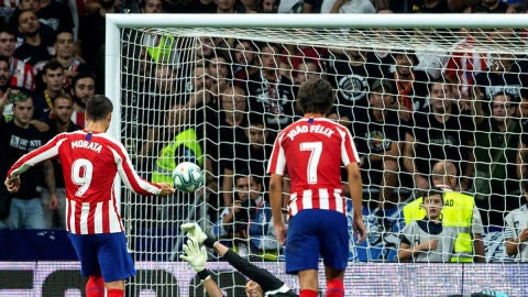 Morata bate a David Soria