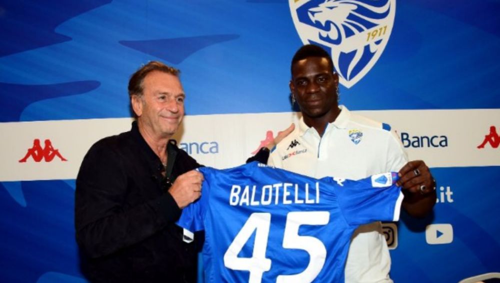Mario Balotelli, nuevo delantero del Brescia. 