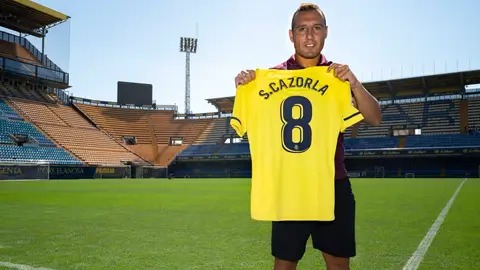 Santi Cazorla, con su dorsal en el VIllarreal Santi Cazorla, con su dorsal en el VIllarreal