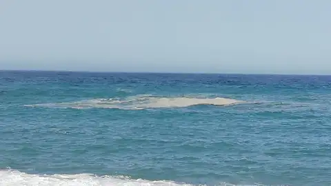 LA MANCHA DE SALOBREÑA VUELVE A APARECER MANCHA DE SALOBREÑA