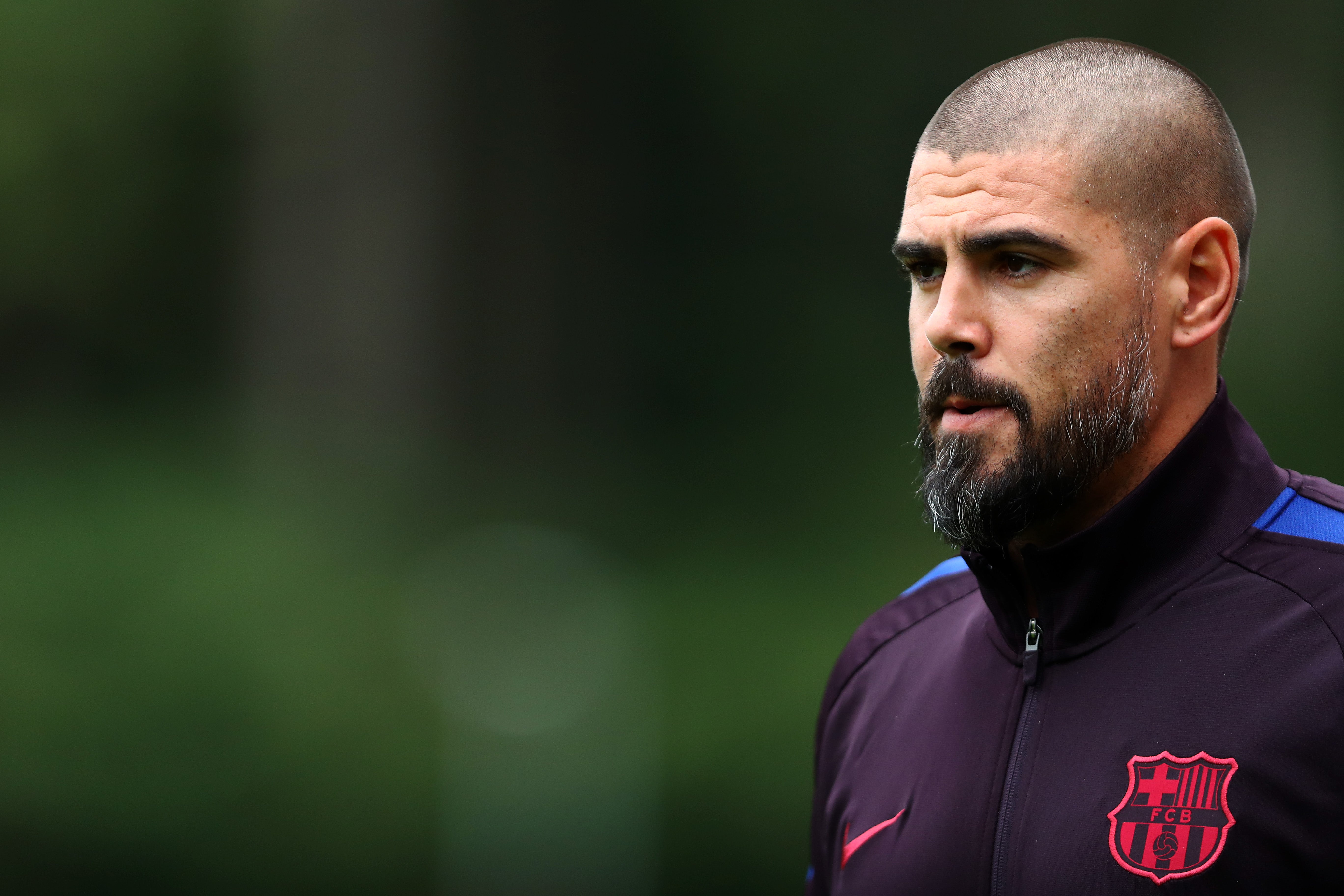 El Barça anuncia la destitución de Víctor Valdés como entrenador del Juvenil El Barça anuncia la destitución de Víctor Valdés como entrenador del Juvenil
