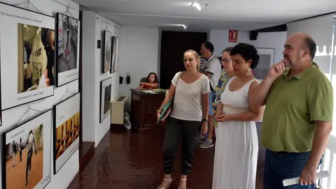 Exposición sobre la trata de personas "Punto y seguimos. La vida puede más"