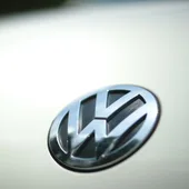 Un coche de la marca Volkswagen Un coche de la marca Volkswagen