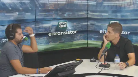 La oferta que hizo Luis Enrique a Robert Moreno media hora antes de la final del Mundial 2010 La oferta que hizo Luis Enrique a Robert Moreno media hora antes de la final del Mundial 2010