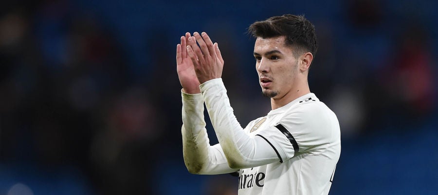 Brahim Díaz aplaude a la afición del Real Madrid Brahim Díaz aplaude a la afición del Real Madrid