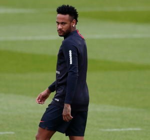 Neymar, durante un entrenamiento Neymar, durante un entrenamiento