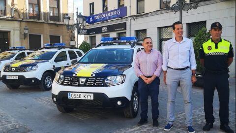 Presentaci&oacute;n de los nuevos veh&iacute;culos de la Polic&iacute;a Local de Elda.