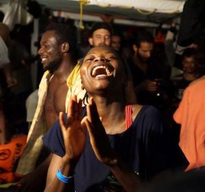 Los migrantes llegan a Lampedusa. Los migrantes llegan a Lampedusa.