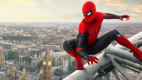 Imagen promocional de 'Spider-Man, lejos de casa' El arácnido está interpretado por Tom Holland