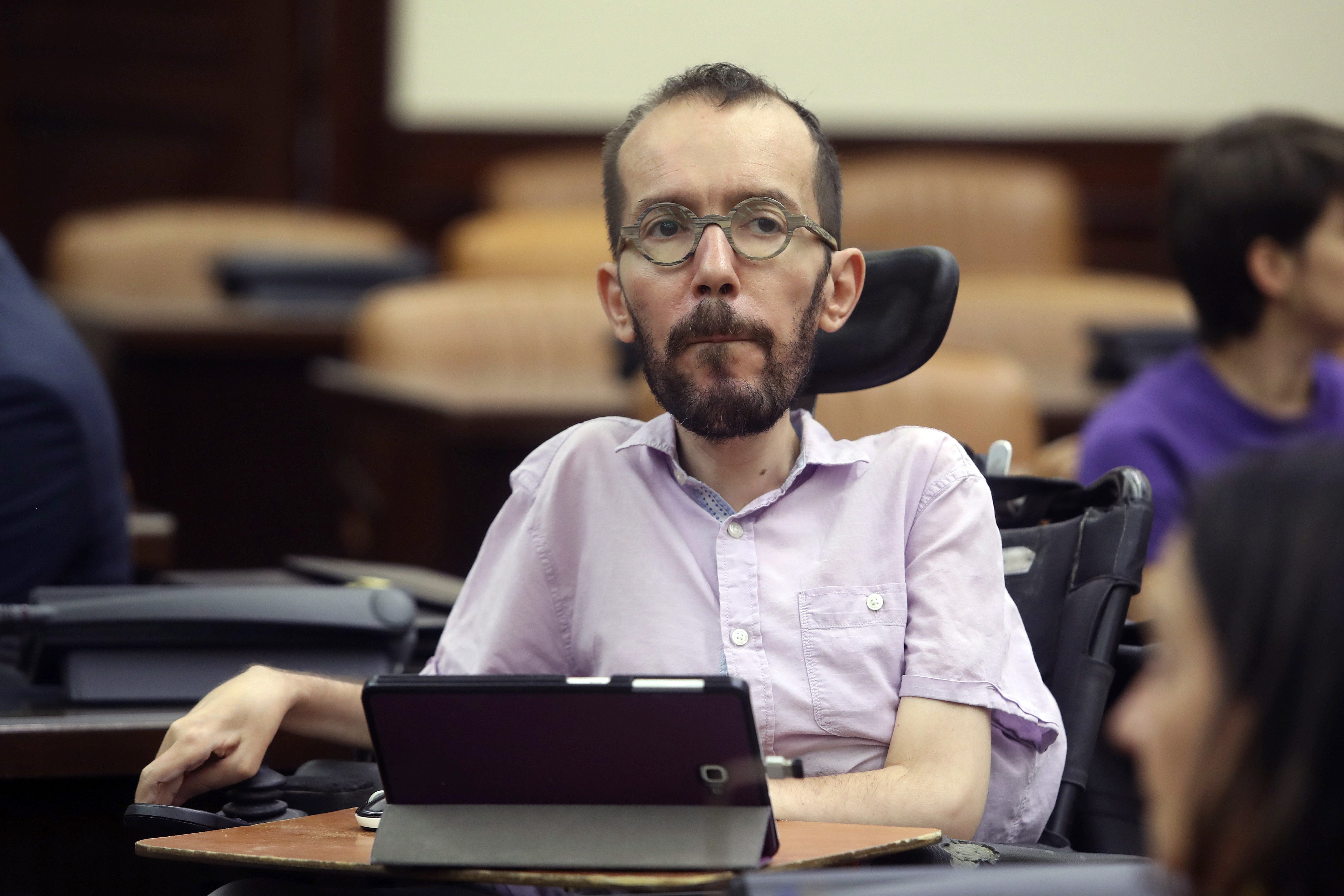 Echenique elogia el discurso del Rey: "Ha demostrado tener mejor olfato político" Echenique elogia el discurso del Rey: "Ha demostrado tener mejor olfato político"