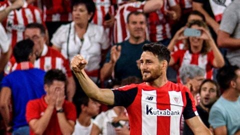 Aduriz celebra su gol contra el Bar&ccedil;a