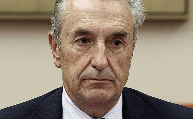 La brújula de la economía: Parálisis institucional, ¿en qué medida afecta la falta de gobierno? La brújula de la economía: Parálisis institucional, ¿en qué medida afecta la falta de gobierno?