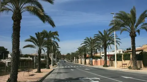 Avenida Sinus ilicitanus, en El Altet. Avenida Sinus ilicitanus, en El Altet.