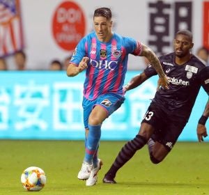 Fernando Torres, en el partido con el Sagan Tosu Fernando Torres, en el partido con el Sagan Tosu