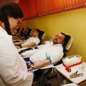 El presidente del Principado, Adrián Barbón, fue uno de los donantes de sangre de la pasada FIDMA