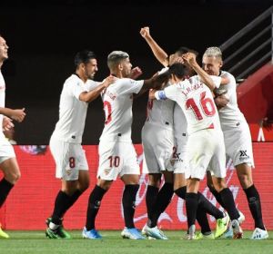 Los jugadores del Sevilla celebran un gol Los jugadores del Sevilla celebran un gol