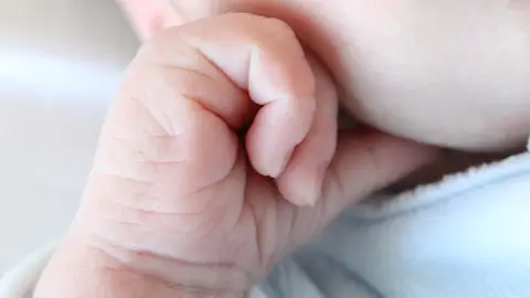 Bebé recién nacido Bebé recién nacido