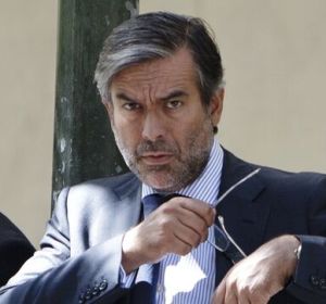 Enrique López, magistrado. Enrique López, magistrado.