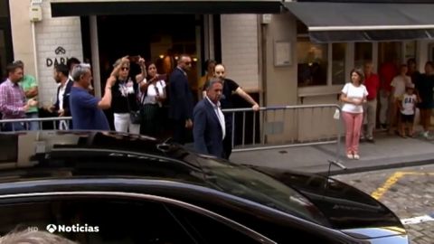 Revilla se encara con un hombre que ha insultado a Pedro S&aacute;nchez en Santander