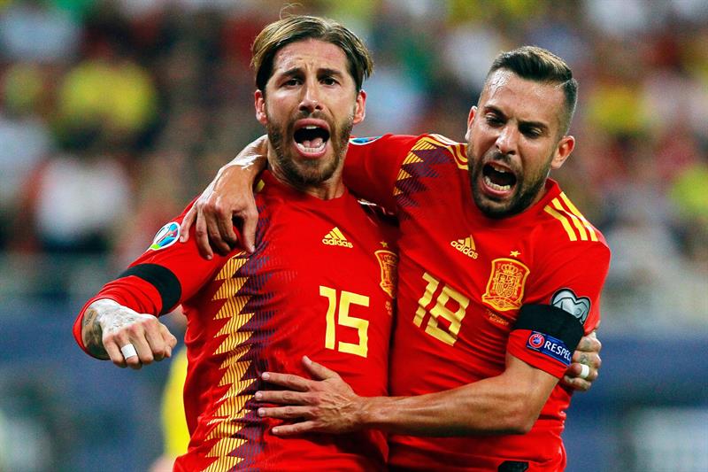 Ramos y Alcácer acercan la Eurocopa en el estreno oficial de Robert Moreno Ramos y Alcácer acercan la Eurocopa en el estreno oficial de Robert Moreno
