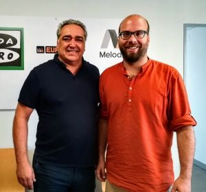 El presidente de la asociación de restaurantes de Mallorca, Alfonso Robledo, junto al periodista de Onda Cero Illes Balears Martí Rodríguez El presidente de la asociación de restaurantes de Mallorca, Alfonso Robledo, junto al periodista de Onda Cero Illes Balears Martí Rodríguez