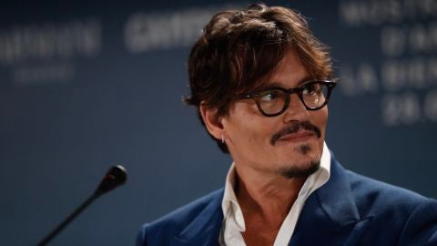 Interpreta al Coronel Joll en la adaptaci&oacute;n del libro de J. M. Coetzee