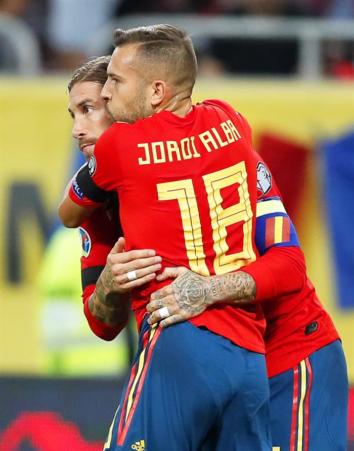 Jordi Alba: "Robert Moreno es un refuerzo para todos, tiene una personalidad enorme" Jordi Alba: "Robert Moreno es un refuerzo para todos, tiene una personalidad enorme"
