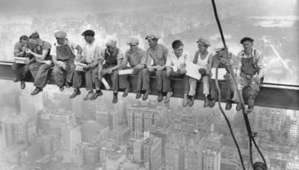 Natxo Ibargüen, el vasco que aparece en la icónica imagen de los obreros sobre el cielo de Nueva York Natxo Ibargüen, el vasco que aparece en la icónica imagen de los obreros sobre el cielo de Nueva York