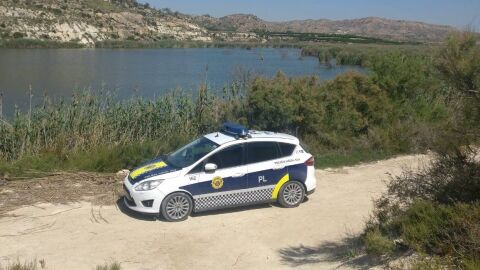 Patrulla de la Unidad de Urbanidad y Medio Ambiente de la Polic&iacute;a Local de Elche.