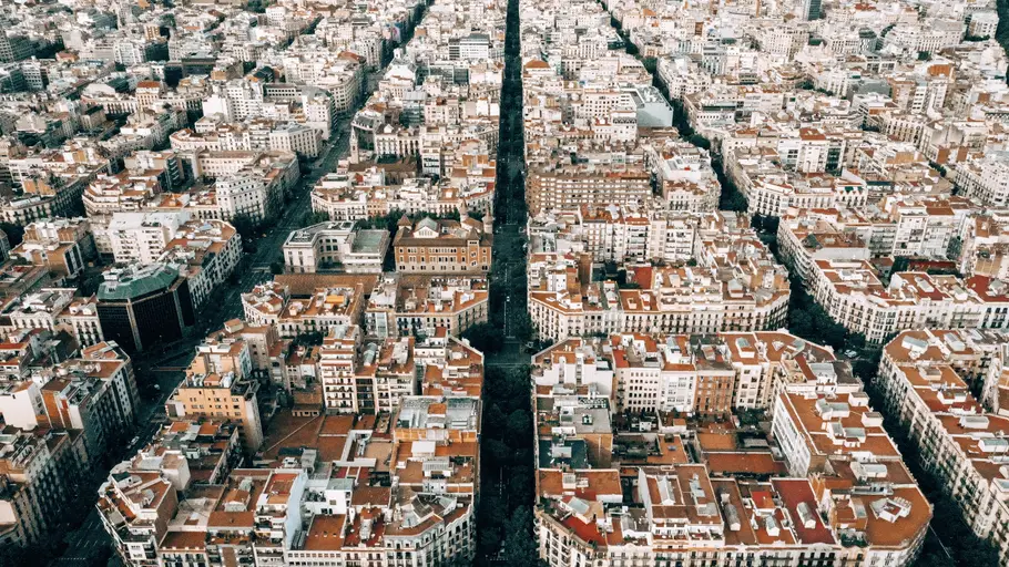 vista de una ciudad distribuida en grandes manzanas vista de una ciudad distribuida en grandes manzanas
