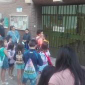 Alumnos incorporándose a las aulas en un colegio de Ciudad Real