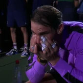 Rafa Nadal se emociona al ver el vídeo homenaje del US Open Rafa Nadal se emociona al ver el vídeo homenaje del US Open