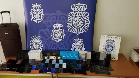Parte de los efectos recuperados en la operación policial. Parte de los efectos recuperados en la operación policial.
