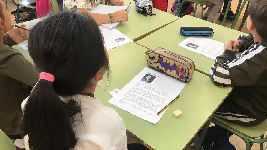 Niños en clases Niños en clases