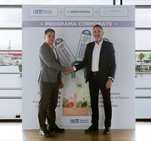 Javier Jiménez, director general de Lanzadera, y Nichan Bakkalian, responsable de Organización de Mercadona, han ratificado el acuerdo. Javier Jiménez, director general de Lanzadera, y Nichan Bakkalian, responsable de Organización de Mercadona, han ratificado el acuerdo.