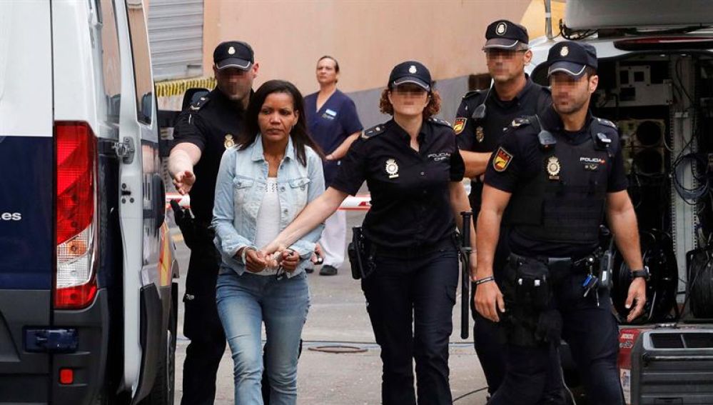 Ana Julia Quezada tardó tres horas en abandonar la finca en la que mató a Gabriel Ana Julia Quezada tardó tres horas en abandonar la finca en la que mató a Gabriel