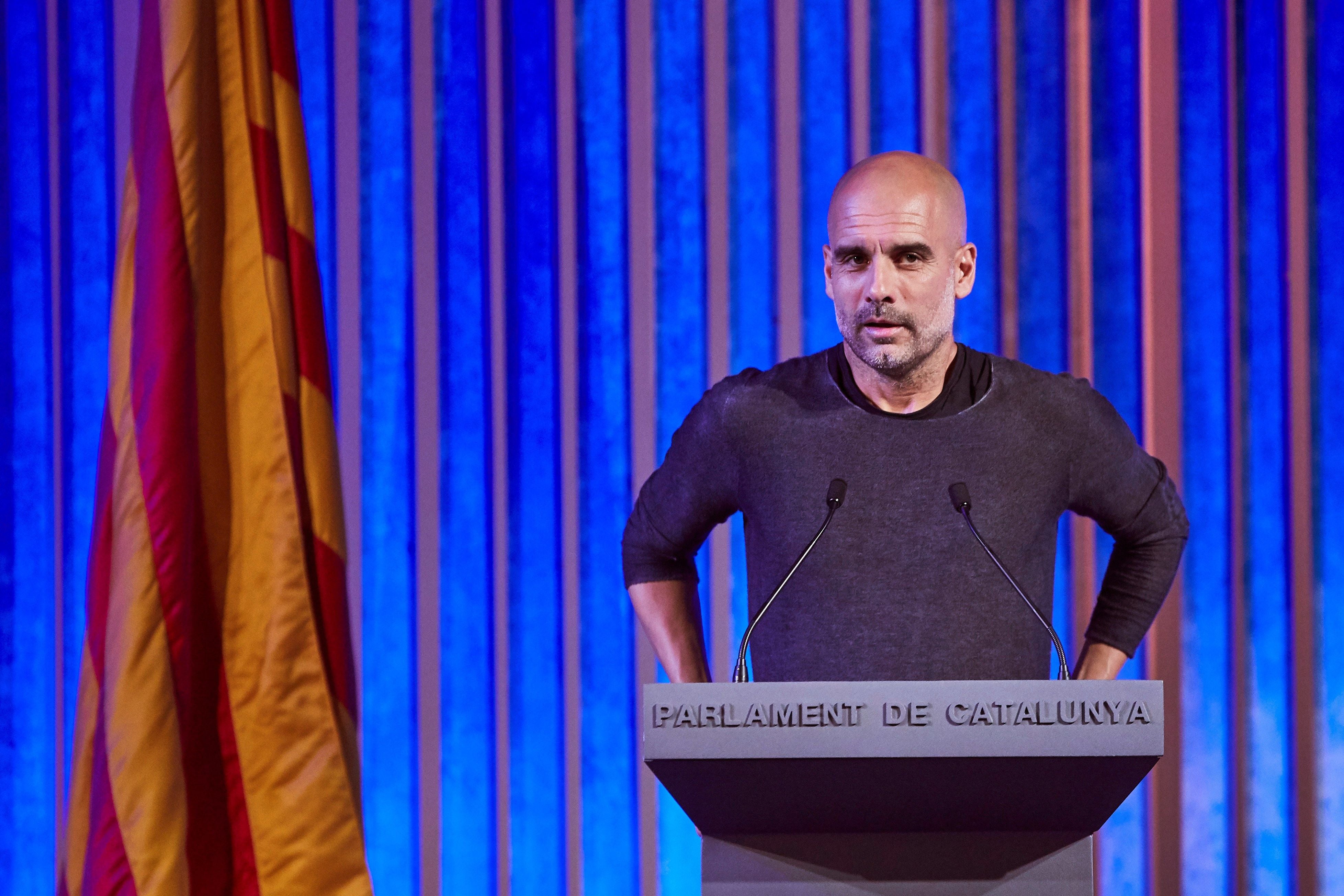 Rubén Amón indulta a Guardiola: "Cataluña no tiene un país, pero ya tiene un presidente" Rubén Amón indulta a Guardiola: "Cataluña no tiene un país, pero ya tiene un presidente"