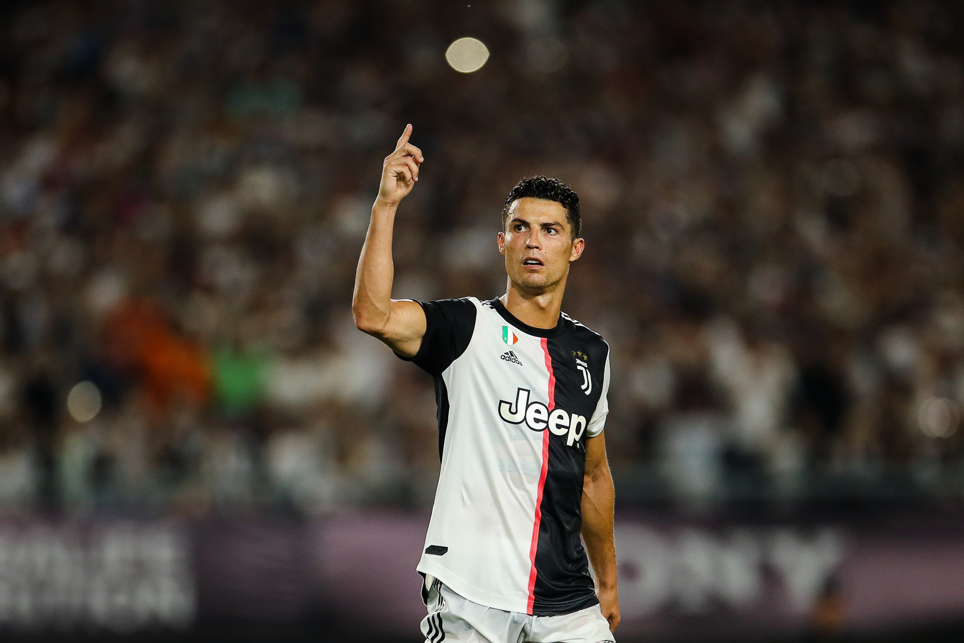 Cristiano Ronaldo deja entrever una posible fecha para su retirada: "¿Quién sabe qué pasará?" Cristiano Ronaldo deja entrever una posible fecha para su retirada: "¿Quién sabe qué pasará?"