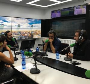 Hugo Silva, Marian Álvarez y Alfonso Cortés-Cavanillas presentan la película 'Sordo' en Kinótico Hugo Silva, Marian Álvarez y Alfonso Cortés-Cavanillas presentan la película 'Sordo' en Kinótico
