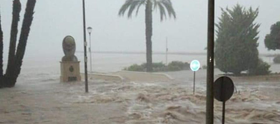 Santa Pola inundada. Santa Pola inundada.