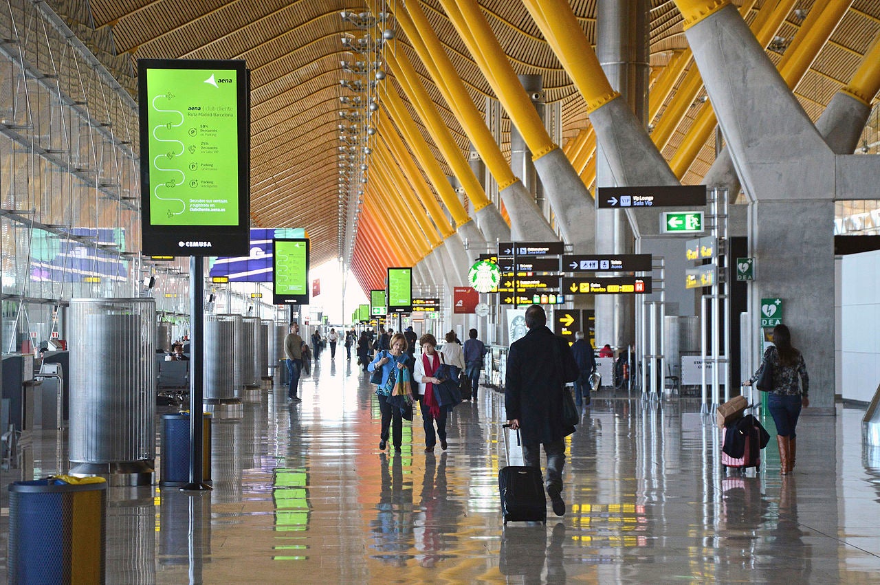 El Aeropuerto de Madrid - Barajas levanta las restricciones y ya se encuentra operativo El Aeropuerto de Madrid - Barajas levanta las restricciones y ya se encuentra operativo