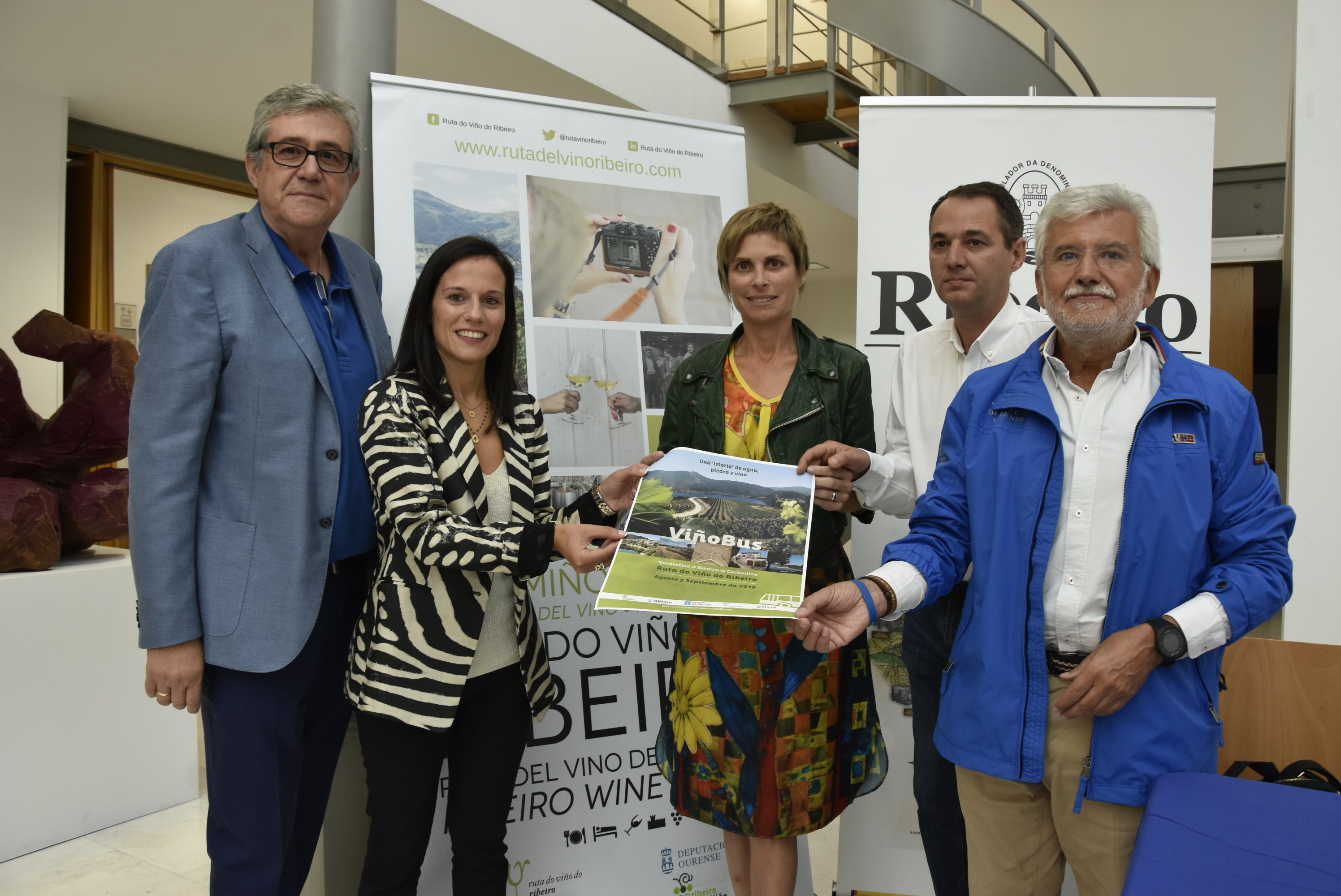 O Ribeiro ofrece novas rutas de ViñoBus para promocionar os seus valores patrimoniais O Ribeiro ofrece novas rutas de ViñoBus para promocionar os seus valores patrimoniais