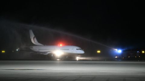 El primer avi&oacute;n en aterrizar en el Aeropuerto de Ciudad Real ha sido bautizado
